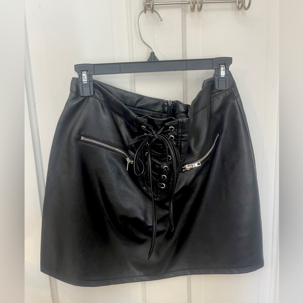 Misguided Mini leather skirt